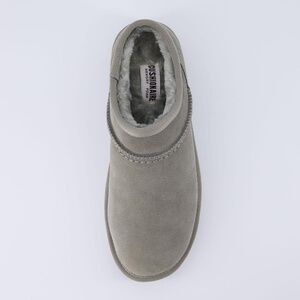CUSHIONAIRE Women's Hilo 2 Premium Suede Slip-On